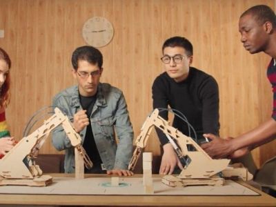 تولید اولین بازوی رباتیک تمام چوبی همه کاره