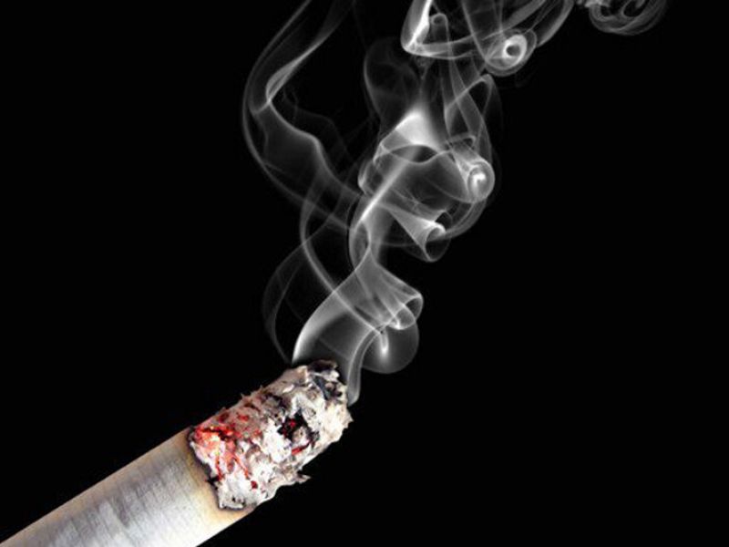 آیا انتقال کرونا از طریق دود سیگار افراد مبتلا امکان‌پذیر است؟